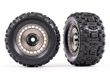 Tires & Wheels Sledgehammer 3.8'' / Satin Black Chrome Black 3-piece Spoke (w/ Wheel Hubs) (2) in der Gruppe Hersteller / T / Traxxas / Tires & Wheels bei Minicars Hobby Distribution AB (429572A)