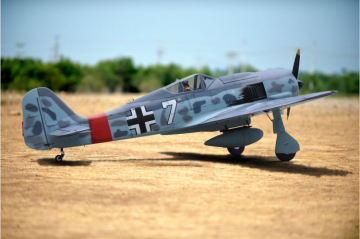 Focke-Wulf FW 190A 120cc 2600mm GP/EP ARF in der Gruppe Modelle R/C / Flugzeug /  bei Minicars Hobby Distribution AB (BH178)