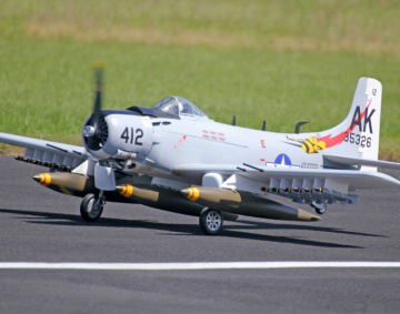 Skyraider Grey 35-60cc Gas 2.15m ARF in the group Brands / S / Seagull / Airplane at Minicars Hobby Distribution AB (SEA348GREY)