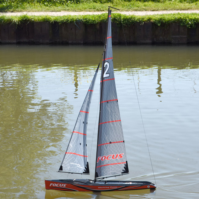 focus v2 rc sailboat