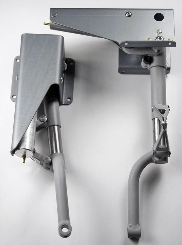 Landställ 1/5 AT-6# i gruppen Katalog / Fabrikat / R / Robart / Landställ Modellspecifika hos Minicars Hobby Distribution AB (40161)