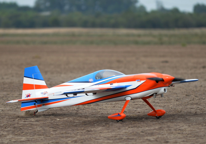 EDGE 540 V3 120cc Gas 2642mm ARF in the group Catalog / Brands / B / Black Horse / Models at Minicars Hobby Distribution AB (BH202)