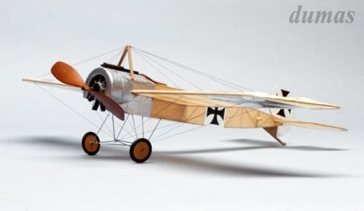Fokker E111 445mm Träbyggsats i gruppen Katalog / Fabrikat / D / Dumas / Flygmodeller hos Minicars Hobby Distribution AB (DU0222)