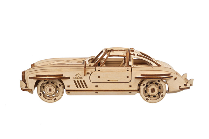 Ugears Winged Sports Coupe i gruppen Katalog / Bygghobby / Byggsatser Trä & Metall / Träbyggsatser Mekaniska hos Minicars Hobby Distribution AB (UG70205)