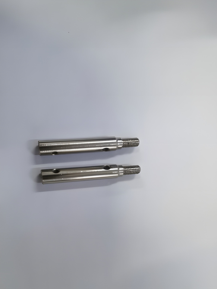 Wheel Axle 6x42mm (2) in der Gruppe Katalog / RC-Zubehör / Spare Parts / Cars bei Minicars Hobby Distribution AB (WL2387)