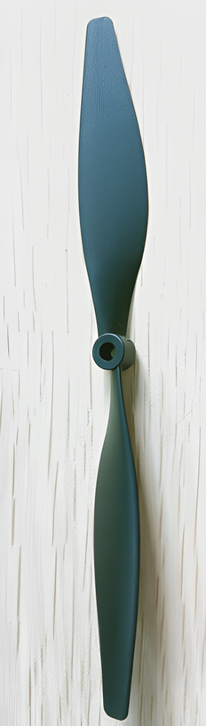 Propeller & Spinner - P40 i gruppen Katalog / Tillbehör & Delar / Flyg Propeller & Spinner / Propeller Elflyg hos Minicars Hobby Distribution AB (WLA220.0006)