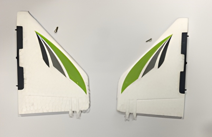 Tail Fin Vertical (2) - X450 in der Gruppe Katalog / RC-Zubehör / Spare Parts / Airplane bei Minicars Hobby Distribution AB (WLX450.0002)